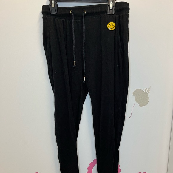 Forever 21 Black Joggers - Picture 2 of 5